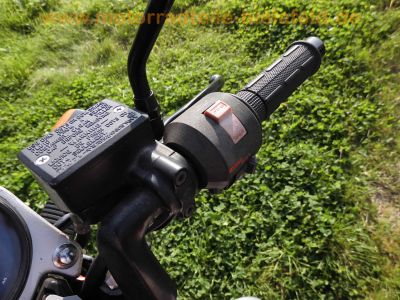 Honda_CB_450_S_PC17_rot-metallic_44PS-Motor_KONIs_Gepaecktraeger_EZ_05-86_-_wie_CB_400_450_N_T_PC14_32.jpg