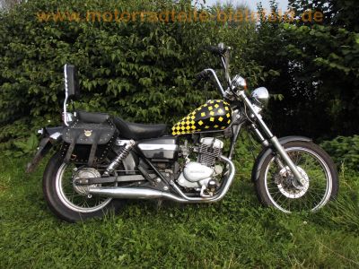 Honda_CA_125_Rebel_JC24_Chopper_Hoch-Lenker_Stahlflex_Sissy-Bar_Satteltaschen_1.jpg