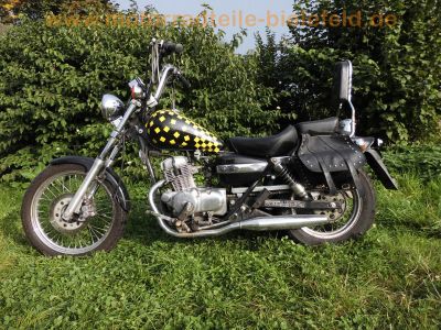 Honda_CA_125_Rebel_JC24_Chopper_Hoch-Lenker_Stahlflex_Sissy-Bar_Satteltaschen_40.jpg