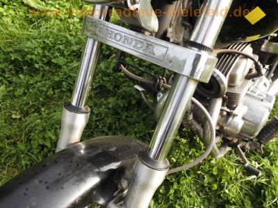 Honda_CA_125_Rebel_JC24_Chopper_Hoch-Lenker_Stahlflex_Sissy-Bar_Satteltaschen_47.jpg