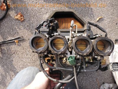 Yamaha_YZF-R1_RN12_EXUP_2005_grau_crash_YZF_1000_Motor_XN509E_33tkm_Ersatzteile_spare-parts_102_.jpg