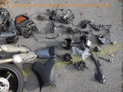 Yamaha_YZF-R1_RN12_EXUP_2005_grau_crash_YZF_1000_Motor_XN509E_33tkm_Ersatzteile_spare-parts_53_.jpg