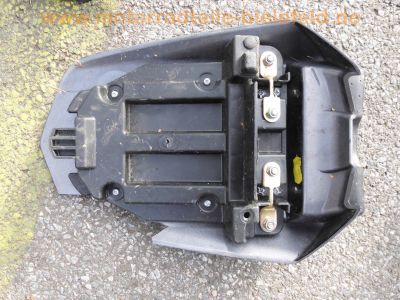 Yamaha_YZF-R1_RN12_EXUP_2005_grau_crash_YZF_1000_Motor_XN509E_33tkm_Ersatzteile_spare-parts_77_.jpg