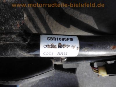 Honda_CBR_1000_F_SC24_EZ_1992_unfallfrei_non-DUAL_CBS_pink_Farbcode_NH1_-_wie_SC21_CBR_600_F_PC_19_20_23_25_31_133_.jpg