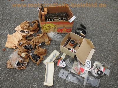 Honda_CB500Four_Ersatzteile_Motor_Zylinderkopf_Pleuel_Zylinder_Kolben_Getriebe_Dichtsatz_1.jpg