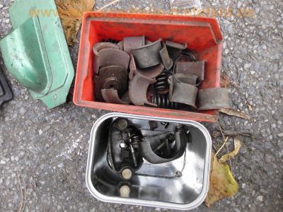 Honda_CB_500_Four_Konvolut_3x_Ersatzteile_spare-parts_-_wie_CB_350_400_500_550_750_F_Four_109.jpg