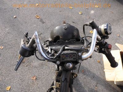 Honda_CB_500_Four_Konvolut_3x_Ersatzteile_spare-parts_-_wie_CB_350_400_500_550_750_F_Four_182.jpg