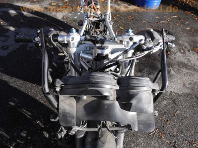 Yamaha_TRX_850_4UN_nackt_mit_AT-Motor_R1-Bremsanlage_Rahmen_Gabel_Räder_Cockpit_44.jpg
