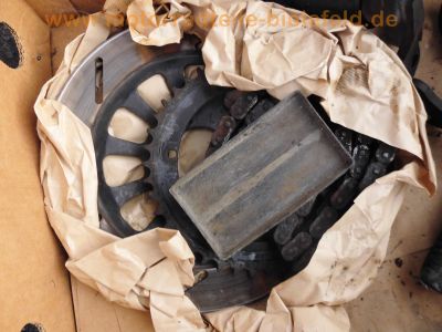 Yamaha_SR_500_48T_2J4_Ersatzteile-Konvolut_Motor_Neuteile_etc_-_wie_SR_XT_250_500_1U6_101.jpg