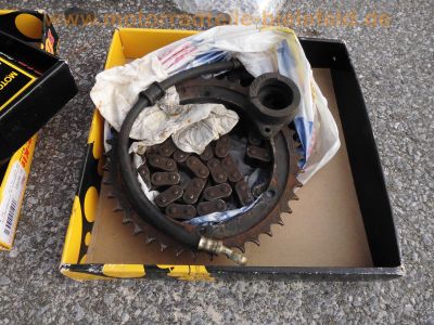 Yamaha_SR_500_48T_2J4_Ersatzteile-Konvolut_Motor_Neuteile_etc_-_wie_SR_XT_250_500_1U6_106.jpg