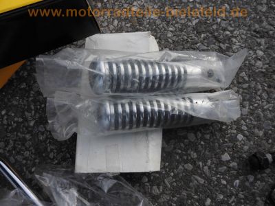 Yamaha_SR_500_48T_2J4_Ersatzteile-Konvolut_Motor_Neuteile_etc_-_wie_SR_XT_250_500_1U6_113.jpg