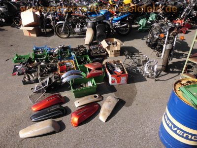 Honda_GL1000_Goldwing_schwarz_GL1_rolling_Chassis_EZ1977_KONI_VETTER_Windjammer_102.jpg