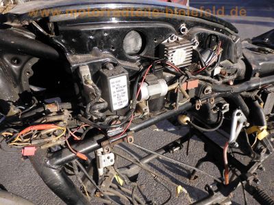 Honda_GL1000_Goldwing_schwarz_GL1_rolling_Chassis_EZ1977_KONI_VETTER_Windjammer_90.jpg