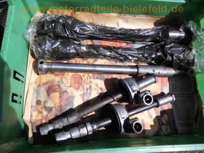 Honda_GL1000_Goldwing_MIX_3x_GL1_1976_1977_Ersatzteile_spare-parts_185.jpg