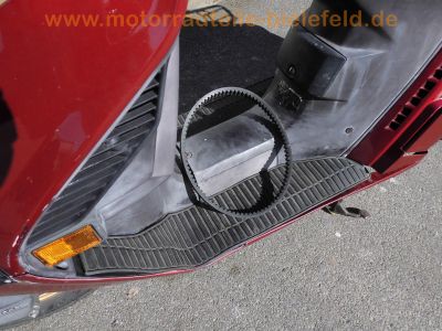 Honda_CH_250_Elite_250_rot_4-Takt_Gross-Roller_-_wie_Spacy_250_CN_250_Helix_41.jpg