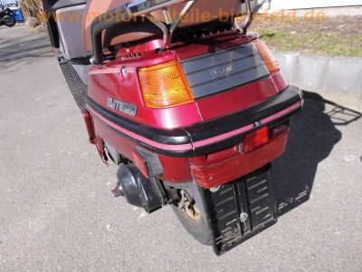 Honda_CH_250_Elite_250_rot_4-Takt_Gross-Roller_-_wie_Spacy_250_CN_250_Helix_45.jpg