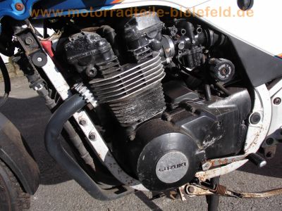 Suzuki_GSX_550_EF_Voll-Verkleidung_blau-weiss_GN71D_mit_4-1_Sport-Auspuff_motad_n-eta_e1_N5SF_-_wie_GSX_400_550_E_ES_34.jpg