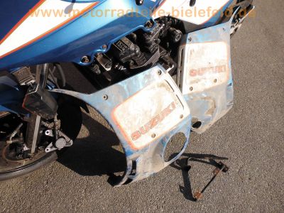 Suzuki_GSX_550_EF_Voll-Verkleidung_blau-weiss_GN71D_mit_4-1_Sport-Auspuff_motad_n-eta_e1_N5SF_-_wie_GSX_400_550_E_ES_5.jpg