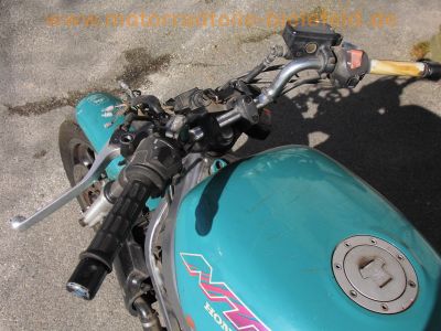 Honda_NTV_650_Revere_RC33_tuerkis-gruen_Superbike-Lenker_PM_Fehlteile-_wie_NT_GT_650_V_GT_647_HAWK_RC31_BROS_64.jpg
