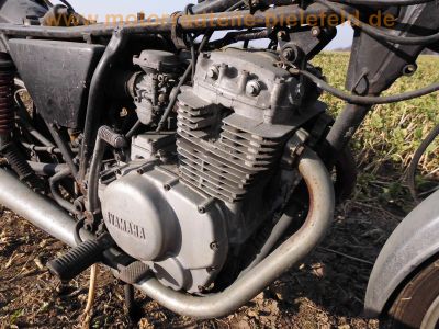 Yamaha_XS_360_1U4_mit_Gepaecktraeger_Chromfender_2x_Bremsscheibe_-_wie_XS_250_400_1U5_2A2_4G5_36.jpg