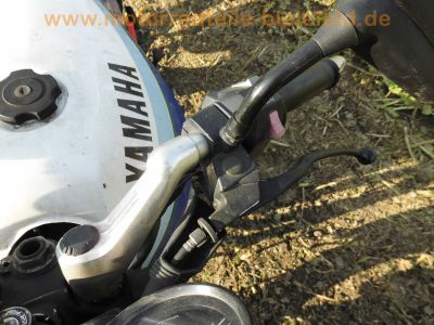 Yamaha_XJ_900_4BB_blau-weiss_Sturz_4-1_Auspuff_-_wie_XJ_650_700_750_F_31A_58L_3NG_2HL_4K0_41Y_11M_41.jpg