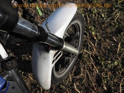 Yamaha_XJ_900_4BB_blau-weiss_Sturz_4-1_Auspuff_-_wie_XJ_650_700_750_F_31A_58L_3NG_2HL_4K0_41Y_11M_63.jpg