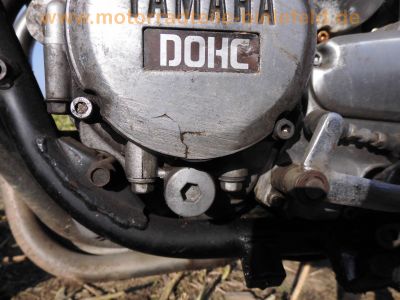 Yamaha_XJ_900_4BB_blau-weiss_Sturz_4-1_Auspuff_-_wie_XJ_650_700_750_F_31A_58L_3NG_2HL_4K0_41Y_11M_84.jpg