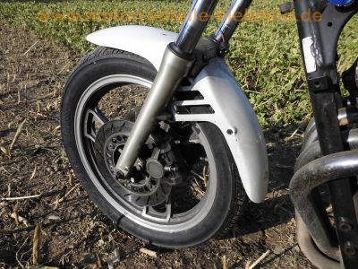 Yamaha_XJ_900_4BB_blau-weiss_Sturz_4-1_Auspuff_-_wie_XJ_650_700_750_F_31A_58L_3NG_2HL_4K0_41Y_11M_87.jpg