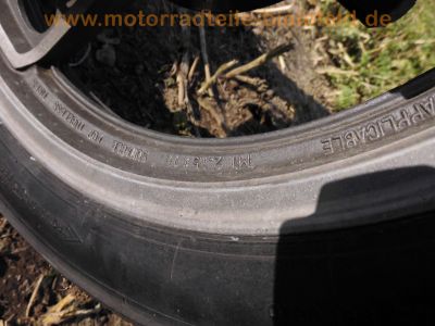 Yamaha_XJ_900_4BB_blau-weiss_Sturz_4-1_Auspuff_-_wie_XJ_650_700_750_F_31A_58L_3NG_2HL_4K0_41Y_11M_89.jpg