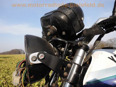 Yamaha_XJ_900_4BB_blau-weiss_Sturz_4-1_Auspuff_-_wie_XJ_650_700_750_F_31A_58L_3NG_2HL_4K0_41Y_11M_92.jpg