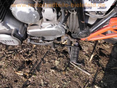 Yamaha_XJ_900_4BB_blau-weiss_Sturz_4-1_Auspuff_-_wie_XJ_650_700_750_F_31A_58L_3NG_2HL_4K0_41Y_11M_95.jpg