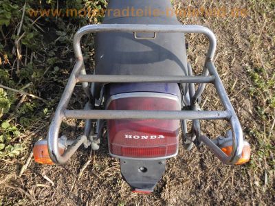 Honda_CX_500_lila_Ur-Guellepumpe_unfallfrei_Giuliari_Sport-Sitzbank_Gepaecktraeger_JAMA_Auspuff_-_wie_CX_400_500_650_E_C_PC01_PC06_20.jpg