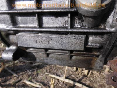 Honda_CX_500_lila_Ur-Guellepumpe_unfallfrei_Giuliari_Sport-Sitzbank_Gepaecktraeger_JAMA_Auspuff_-_wie_CX_400_500_650_E_C_PC01_PC06_58.jpg