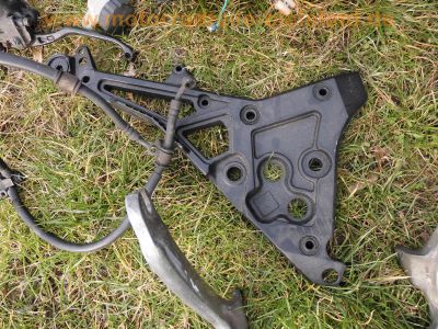 Yamaha_FJ1200_3CW_EZ88_Streetfighter-Projekt_Sturzbuegel_KOSO_-_wie_FJ_1100_47E_1XJ_3YA_17.jpg
