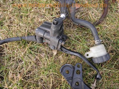Yamaha_FJ1200_3CW_EZ88_Streetfighter-Projekt_Sturzbuegel_KOSO_-_wie_FJ_1100_47E_1XJ_3YA_18.jpg