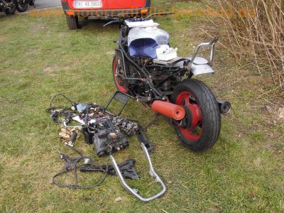 Yamaha_FJ1200_3CW_EZ88_Streetfighter-Projekt_Sturzbuegel_KOSO_-_wie_FJ_1100_47E_1XJ_3YA_4.jpg