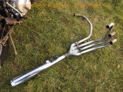Honda_CB_400_Four_blau_KONI_4-1_Auspuff_Sankei_2002_HMCB400F_HM377_Giuliari_Sport-Sitzbank_24.jpg