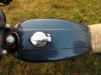 Honda_CB_400_Four_blau_KONI_4-1_Auspuff_Sankei_2002_HMCB400F_HM377_Giuliari_Sport-Sitzbank_37.jpg