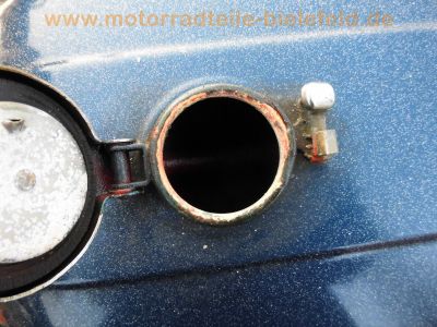 Honda_CB_400_Four_blau_KONI_4-1_Auspuff_Sankei_2002_HMCB400F_HM377_Giuliari_Sport-Sitzbank_39.jpg