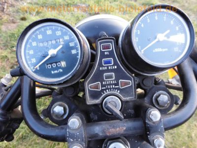 Honda_CB_400_Four_blau_KONI_4-1_Auspuff_Sankei_2002_HMCB400F_HM377_Giuliari_Sport-Sitzbank_40.jpg