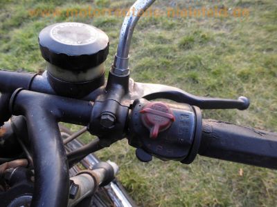 Honda_CB_400_Four_blau_KONI_4-1_Auspuff_Sankei_2002_HMCB400F_HM377_Giuliari_Sport-Sitzbank_43.jpg