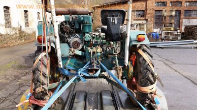 Schneider_Geraetetraeger_GT40_Lombardini-Motor_LDAL673_3-Zylinder_Diesel_mit_Verdeck_wie_GT20_GT27_GT50_Fendt_Deutz_13.jpg