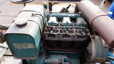 Schneider_Geraetetraeger_GT40_Lombardini-Motor_LDAL673_3-Zylinder_Diesel_mit_Verdeck_wie_GT20_GT27_GT50_Fendt_Deutz_19.jpg
