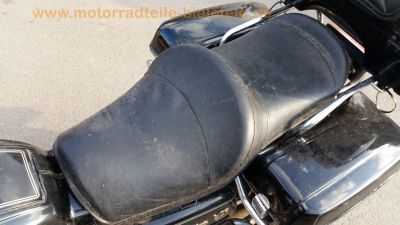 Honda_GL_1100_SC02_schwarz_Verkleidung_Koffer_Sturzbuegel_JAMA_Edelstahl-Auspuff_Radio_Highway-Bars_-_wie_GL1000_GL1_GL2_36.jpg