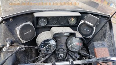 Honda_GL_1100_SC02_schwarz_Verkleidung_Koffer_Sturzbuegel_JAMA_Edelstahl-Auspuff_Radio_Highway-Bars_-_wie_GL1000_GL1_GL2_40.jpg