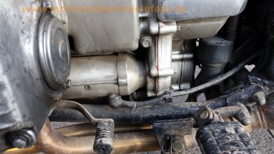 Honda_GL_1100_SC02_schwarz_Verkleidung_Koffer_Sturzbuegel_JAMA_Edelstahl-Auspuff_Radio_Highway-Bars_-_wie_GL1000_GL1_GL2_45.jpg