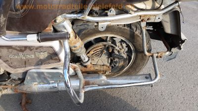 Honda_GL_1200_ASPENCADE_SC14_GOLDWING_weiss,_Koffer,_Radio_-_wie_Interstate_36.jpg
