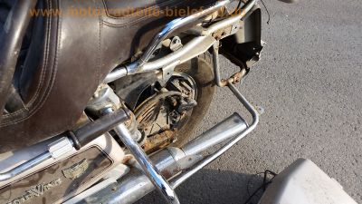 Honda_GL_1200_ASPENCADE_SC14_GOLDWING_weiss,_Koffer,_Radio_-_wie_Interstate_37.jpg