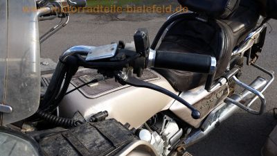 Honda_GL_1200_ASPENCADE_SC14_GOLDWING_weiss,_Koffer,_Radio_-_wie_Interstate_44.jpg