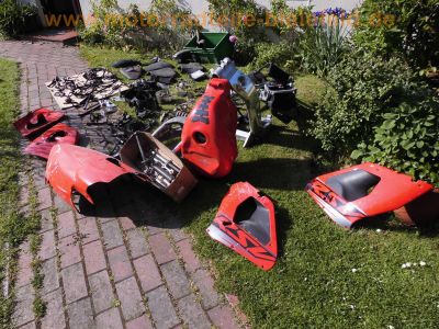 Aprilia_RSV_1000_Mille_RP_2003_Ersatzteile_spares_spare-parts_-_wie_Aprilia_RST_1000_Futura_Tuono_Falco_1.jpg